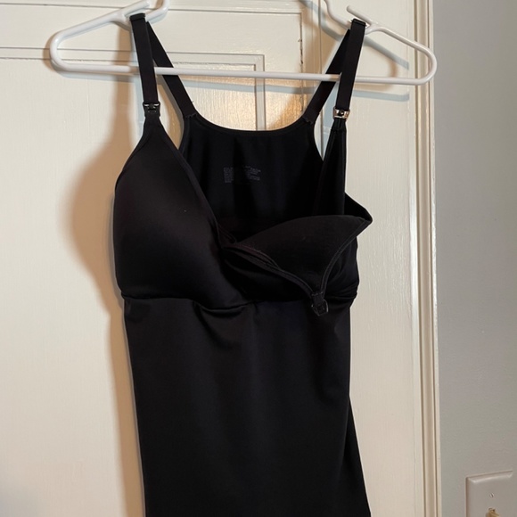 Nursing tank top - never worn - Picture 2 of 5